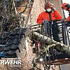 FW-MG: Schweres Unwetter zieht über den Süden von Mönchengladbach - Regionalzug nach Baum auf Oberleitung evakuiert