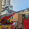 FW-AR: Brand in Gewerbebetrieb / Feuerwehr verhindert größere Schäden