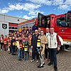 FW Xanten: Übergabe von Atemschutzflaschen-Attrappen an die Kinder- und Jugendfeuerwehr