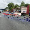 FW-BO: LKW verliert Getränkekisten - Scherbenreicher Unfall auf der A 40