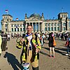 FW Niederkrüchten: 42,195 Kilometer für den guten Zweck: Feuerwehrmann aus Niederkrüchten läuft Berlin-Marathon mit Brandschutzkleidung und Atemschutzgerät