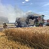 FW Mettmann: Mähdrescher geht in Flammen auf