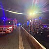 FW-E: Massenkarambolage auf der BAB 42: 19 Pkw beteiligt - Feuerwehr Essen und Bottrop im Großeinsatz