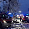 FW Hagen: Brand in Scheune, schwierige Wetterverhältnisse