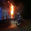FW-MH: Nächtlicher Bauwagenbrand in Mülheim-Altstadt