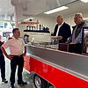 FW-Velbert: Neuer Versorgungsanhänger für die Feuerwehr Velbert übergeben