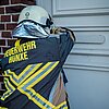 FW Hünxe: Person in verschlossener Wohnung