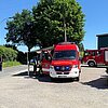 FFW Schwalmtal: Feuerwehr löscht Brand unter Photovoltaikanlage auf landwirtschaftlicher Halle in Krinsend