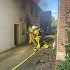FW Grevenbroich: Feuer in Elsen - Feuerwehr verhindert Übergreifen auf Wohnhaus