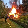 FW Horn-Bad Meinberg: Gartenhütte steht in Vollbrand