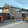 FW Bocholt: Dachstuhlbrand in Mehrfamilienhaus - Feuerwehr Bocholt verhindert Ausbreitung des Feuers