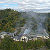 FW-Lohmar: Aufwändiger Großeinsatz: Gebäudebrand in Lohmar-Kreuznaaf
