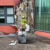 FW-GLA: Verpuffung an Gasgrill - Eine schwer verletzte Person und Fassadenbrand bei Gewerbebetrieb
