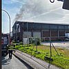 FW-NE: Feuer in einer Lagerhalle | Frühzeitiger Notruf verhindert Großbrand